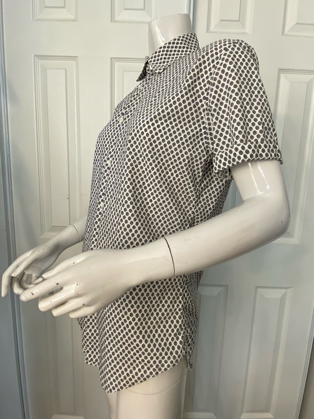 Burberry Black & White Geometric Short-Sleeve Button-Up Blouse - Picture 2 of 13